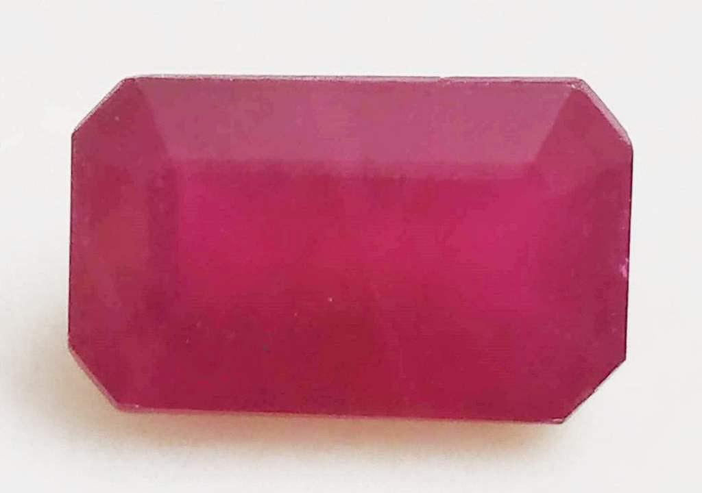 6.89 Ct Emerald Cut Red Ruby Gemstone (1 of 1)