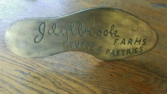 Brass advertising shoe footprint Idlybrook farms idly brook farms pasty butter: Great looking piece in excellent condition. Front looks newer but back looks 100 years old. Measures 12" long . Shipping costs include insurance. Shipping:Domestic: Flat-rate of $12.00 to anywhere
