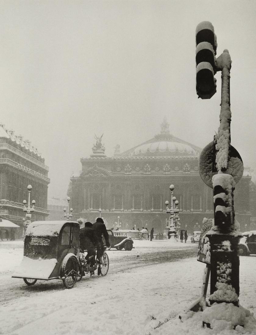ROBERT DOISNEAU - Rickshaw-Taxi: Artist: Robert Doisneau Description: Rickshaw-Taxi Medium: Photo Litho, 2009, China Dimension: 10.7x14" Description: Heat Wax Mounted on 14x18" Conservation Board Artist Bio: Robert Doisneau was a Fre