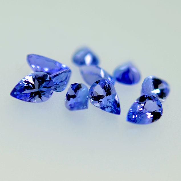 4.02 Cts Beautiful 10-Pcs Natural Tanzanite: 4.02 Cts Beautiful 10-Pcs Natural Tanzanite Reserve: $120.00 Shipping: Domestic: Flat-rate of $15.00 to anywhere within the contiguous U.S. International: Foreign shipping rates are determined by dest