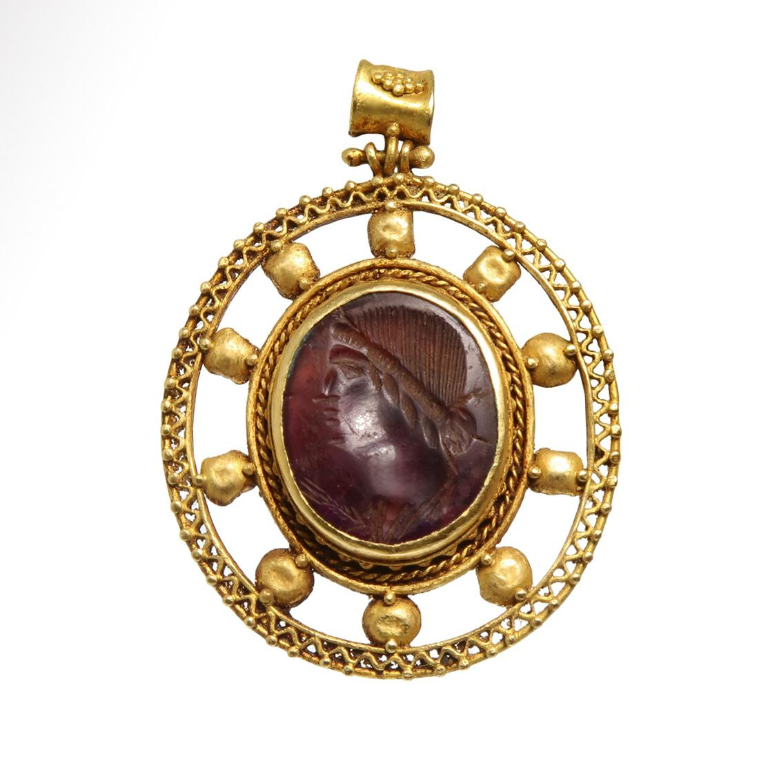 Roman Gold and Amethyst Intaglio Pendant with Bust of Apollo (1 of 7)