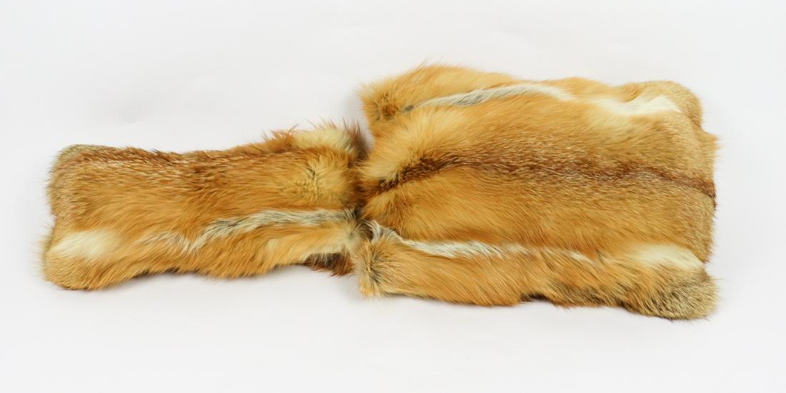 PAIR OF RED FOX FUR PILLOWS (1 of 8)