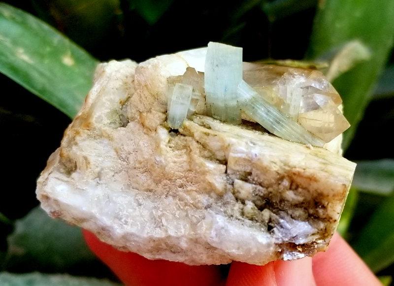 94 Gram Beautiful Natural undamage Blue Aquamarine Crystals (1 of 10)