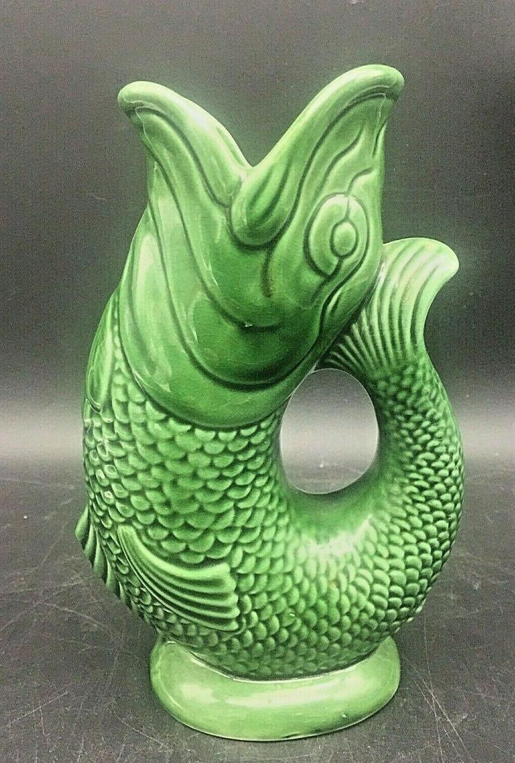 VINTAGE DARTMOUTH POTTERY DEVON ENGLAND GREEN GURGLING FISH PITCHER VASE (1 of 9)