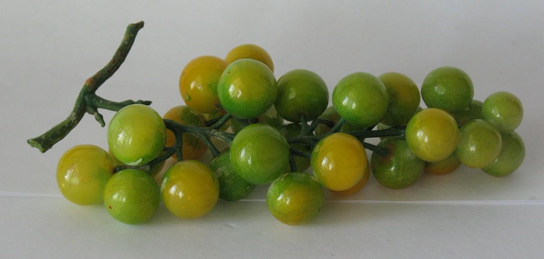 Vintage cluster of stone grapes. (1 of 2)