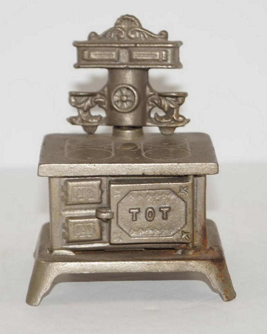 Antique Tot Stove Cast Iron Toy (1 of 4)
