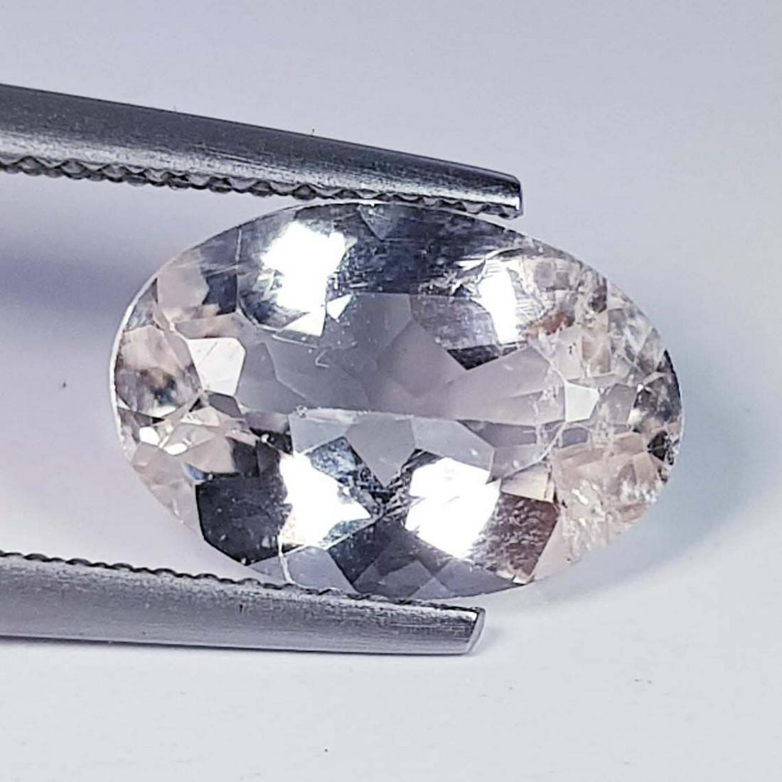 Natural Morganite Oval Cut  2.56 ct (1 of 2)