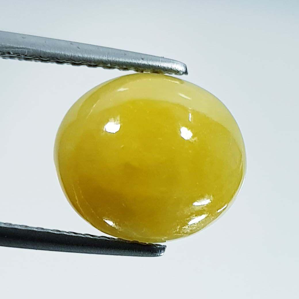 Natural Yellow Jade Oval Cabochon 4.58 ct (1 of 5)