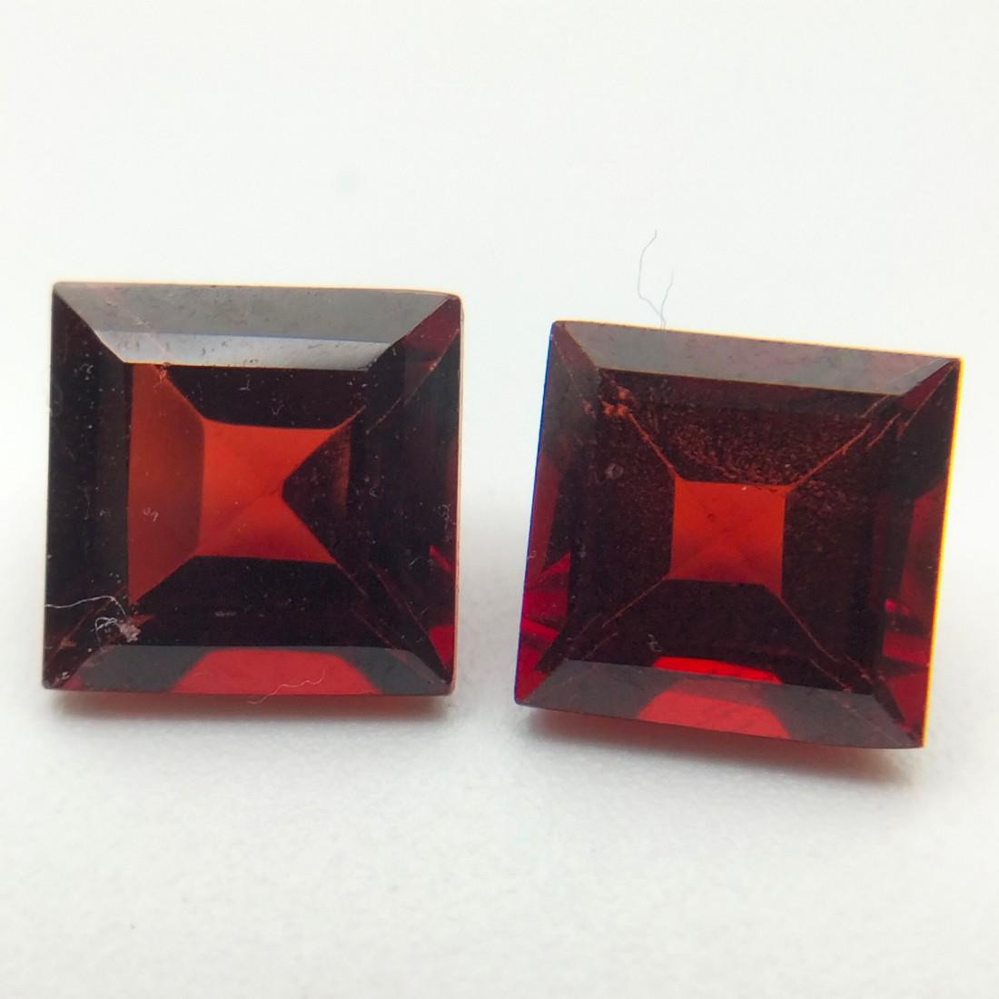 Natural Princess Cut 2.52 Carats Garnet Loose Gemstone 2 pac (1 of 9)