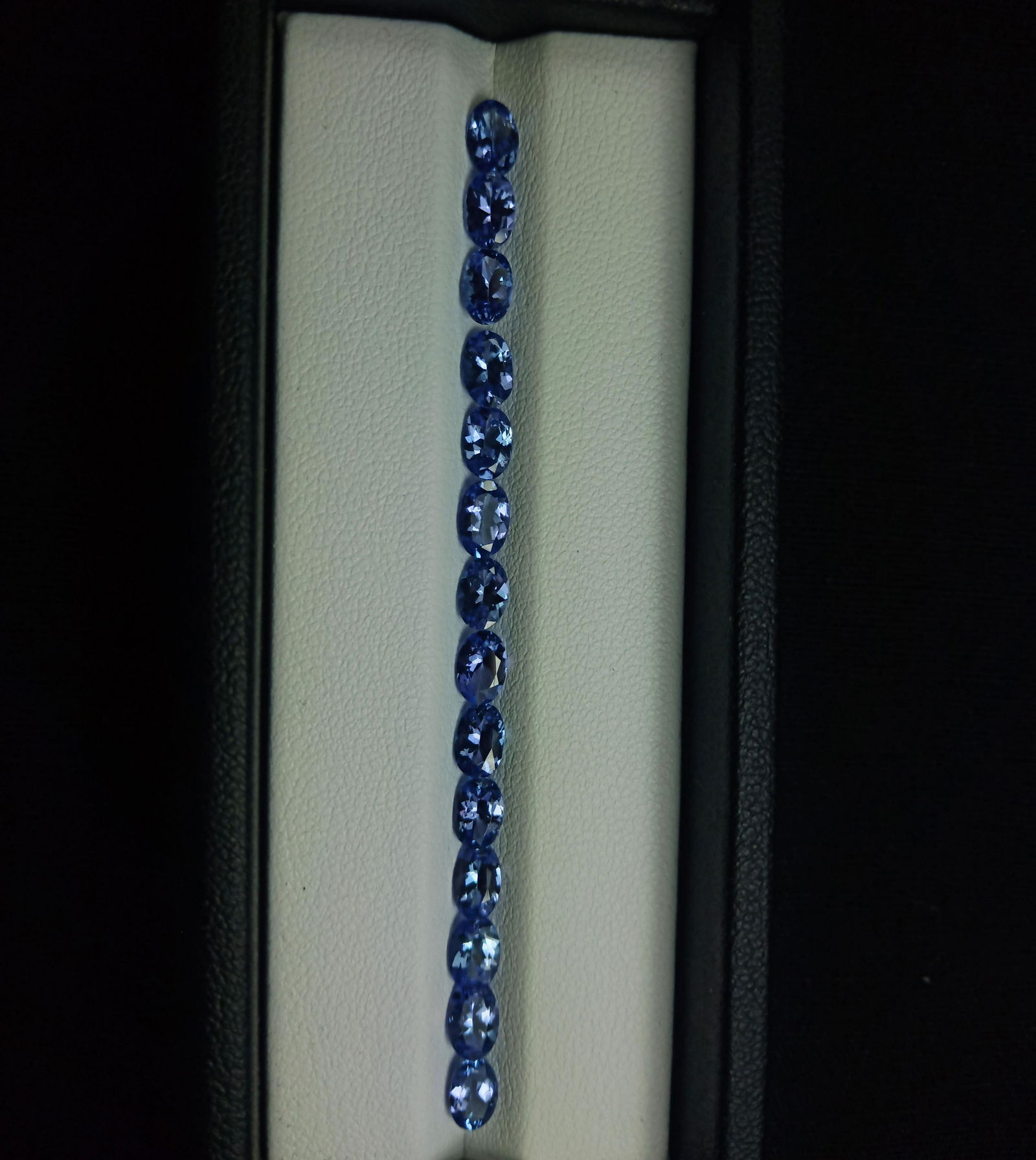 14 PCS 6.55 CTS MARVELOUS LUSTER ! NATURAL TANZANITE OVAL SHAPE GOOD COLOR LOOSE GEMSTONES (1 of 5)