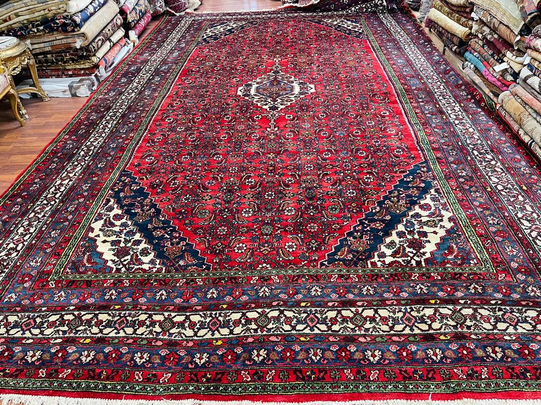 Antique Persian Bibikabad-4961: Title: Antique Persian Bibikabad-4961 Description: Powerful antique Persian Bibikabad from west of persia, size 10 ft. 7 inches by 18 ft. 3 inches, circa 1930, excellent condition with high pile throu