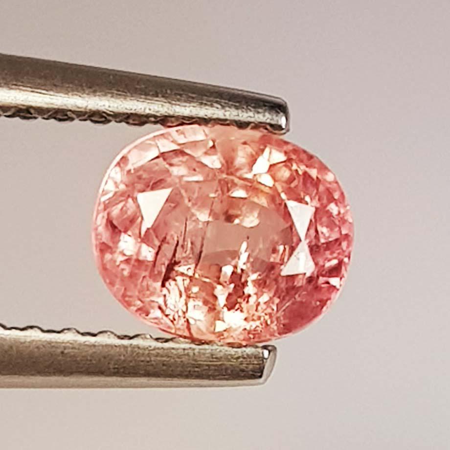 1.16 ct Natural Orange Sapphire: No Reserve! Title: 1.16 ct Natural Orange Sapphire Color/Clarity: Loosegemstone Gemstones: VS Carat Weights: 1.16 Size/Dimensions: 6.20 x 5.10 x 4.00 Additional Information: Oval - Burma Shipping: Do