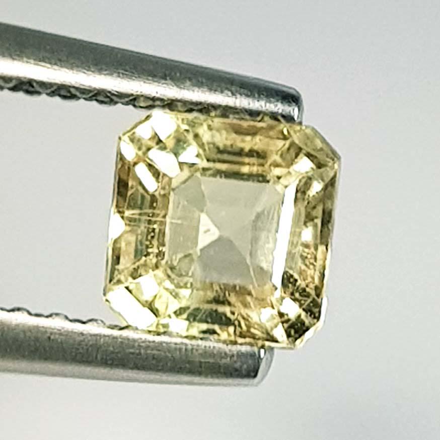 0.84 ct Natural Yellow Sapphire: No Reserve! Title: 0.84 ct Natural Yellow Sapphire Color/Clarity: Loosegemstone Gemstones: VS Carat Weights: 0.84 Size/Dimensions: 5.00 x 5.00 x 3.20 Additional Information: Square - Burma Shipping: