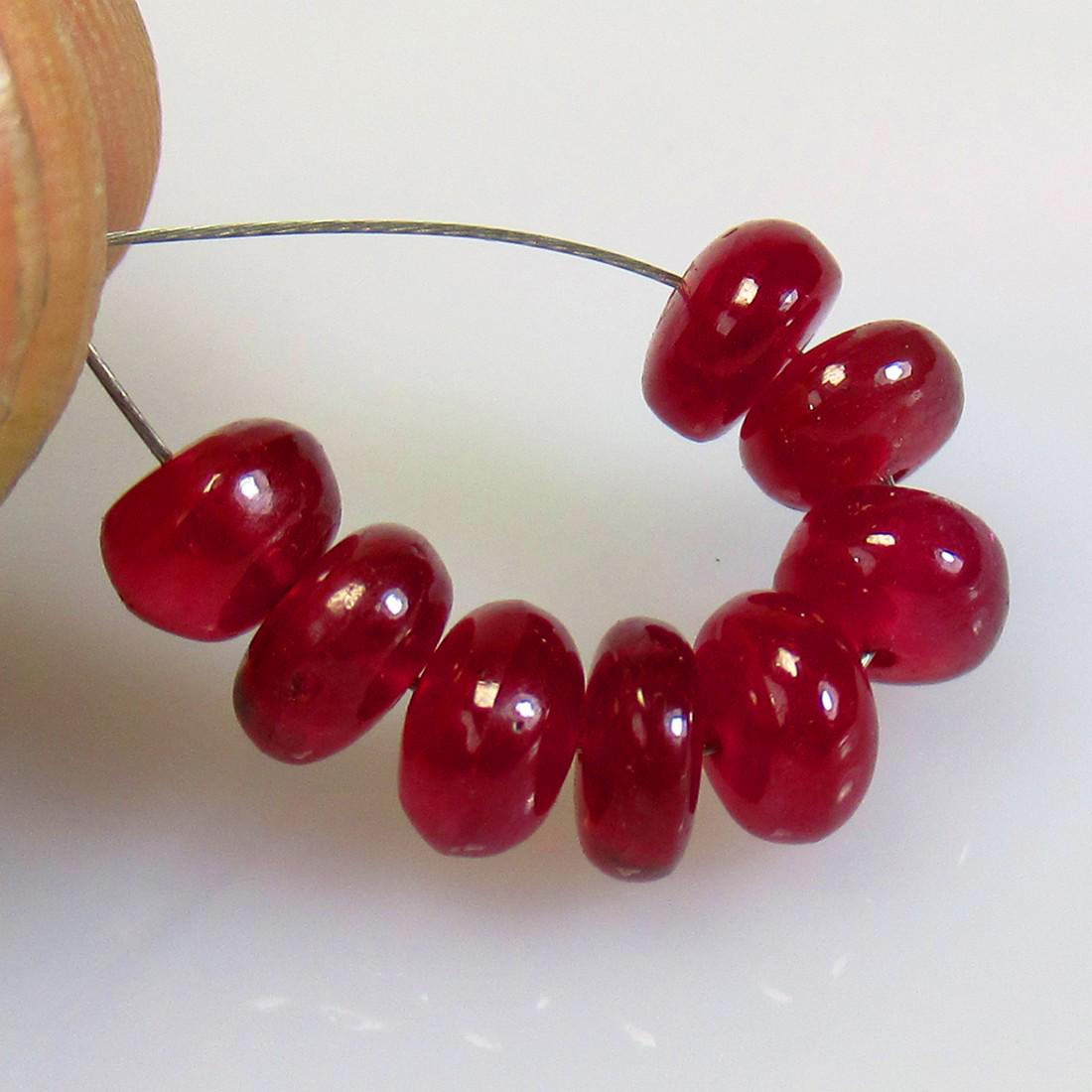 10.08 Ctww Natural 8 Mozambique Red Ruby Round Beads (1 of 2)