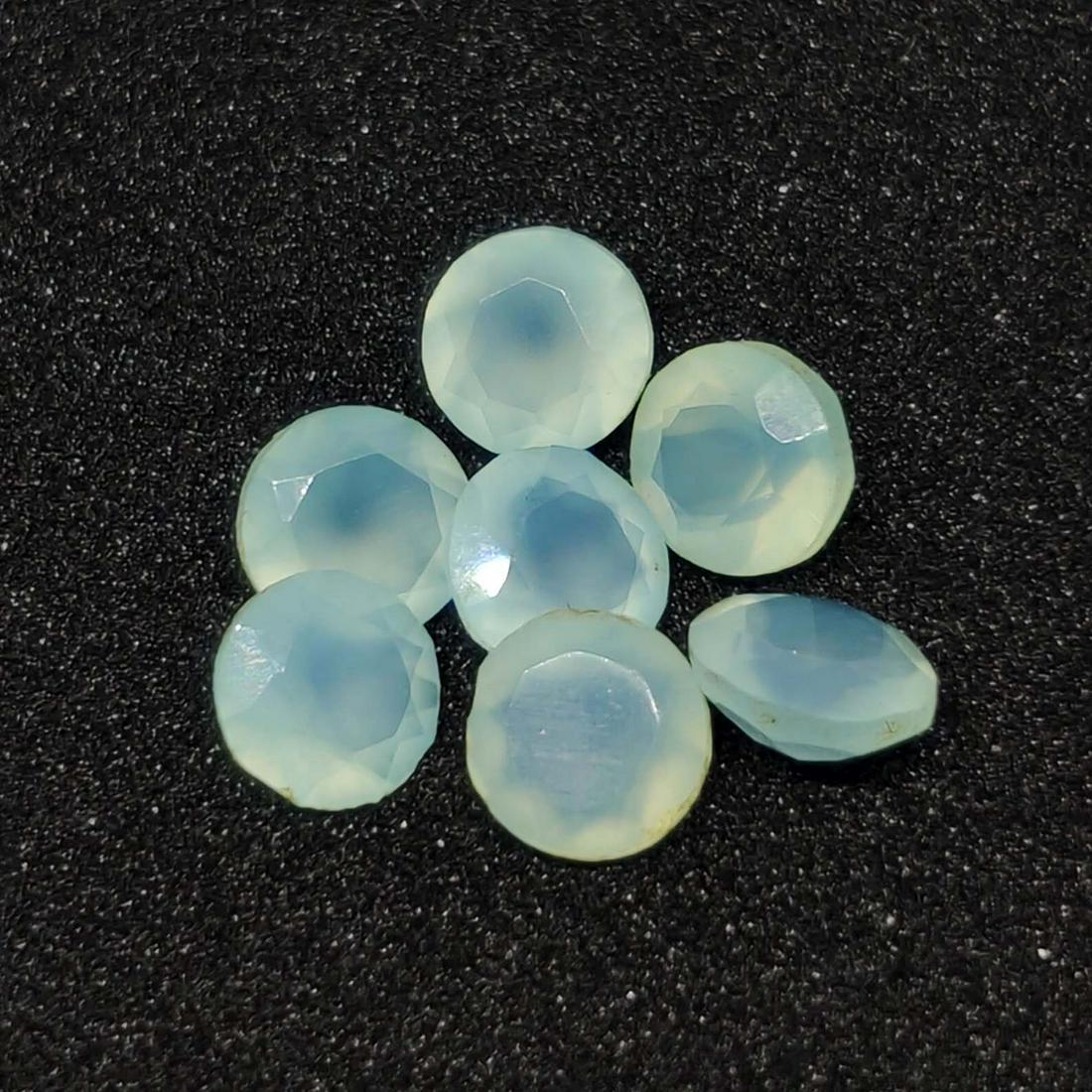 2.50 ct Natural Aqua Chalcedony Faceted Lot: No Reserve! Title: 2.50 ct Natural Aqua Chalcedony Faceted Lot Description: Gemstones: Chalcedony Carat Weights: 2.50 ct Size/Dimensions: 5 X 5 mm Gemstone: Chalcedony Quantity: 1 Shipping: Dom