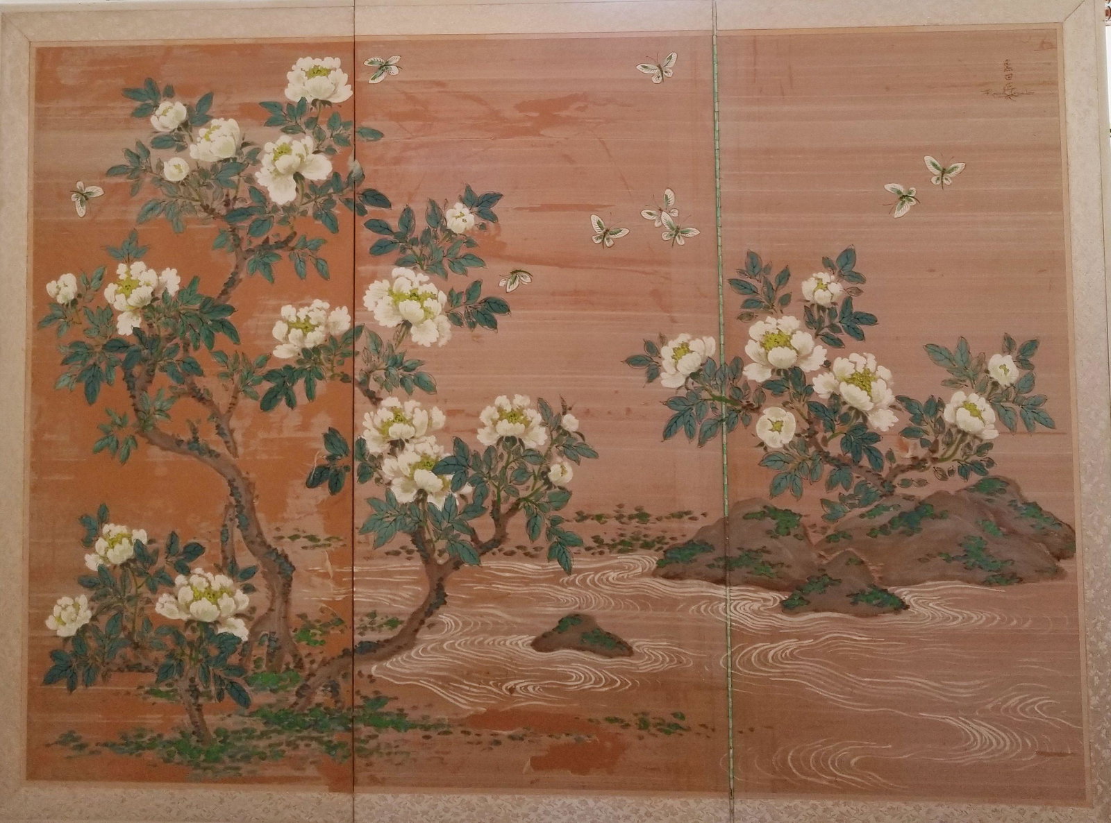Set of 3 Robert Crowder ChinoiseriePeony Panel Screen: Title: Set of 3 Robert Crowder ChinoiseriePeony Panel Screen Maker: Robert Crowder Origin: US Date/Period: 1950s Materials: Lacquer,Silver Leaf,Wood,Painted Size:3 panel 6 f x 54 in x 1 in, single pan