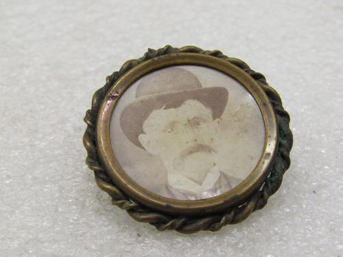 Vintage Victorian Photo Mourning Brooch, 1-1/8" (1 of 5)