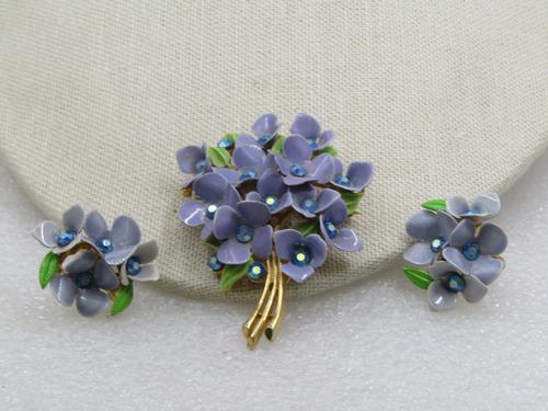 Vintage Enameled Violet and Blue AB Rhinestone Brooch & Earrings Set (1 of 8)