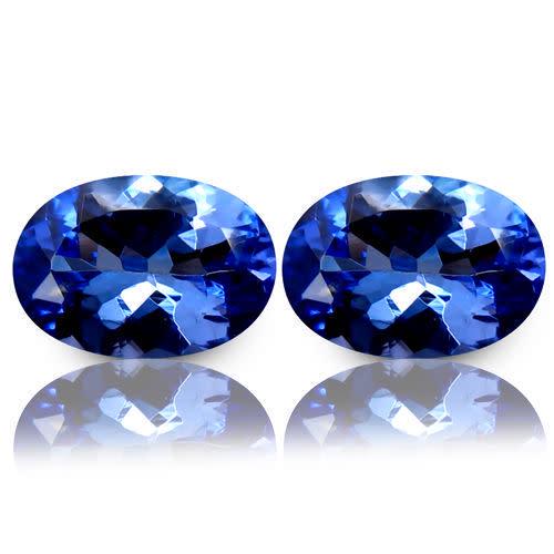 Pair of Natural Tanzanite (2 Stones) 0.72tcw Oval Bluish Violet VVS: 1 x Pair of Natural Tanzanite (2 Stones) 0.72tcw Oval Bluish Violet VVS - Shape: Oval - Weight: 0.72tcw - Colour: Bluish Violet - Clarity: VVS - Size: 6 x 4mm - Treatment: Heated - Material: Natural E