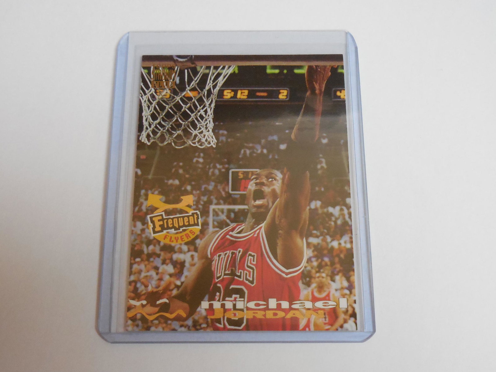 93-94 TOPPS STADIUM CLUB MICHAEL JORDAN (1 of 2)