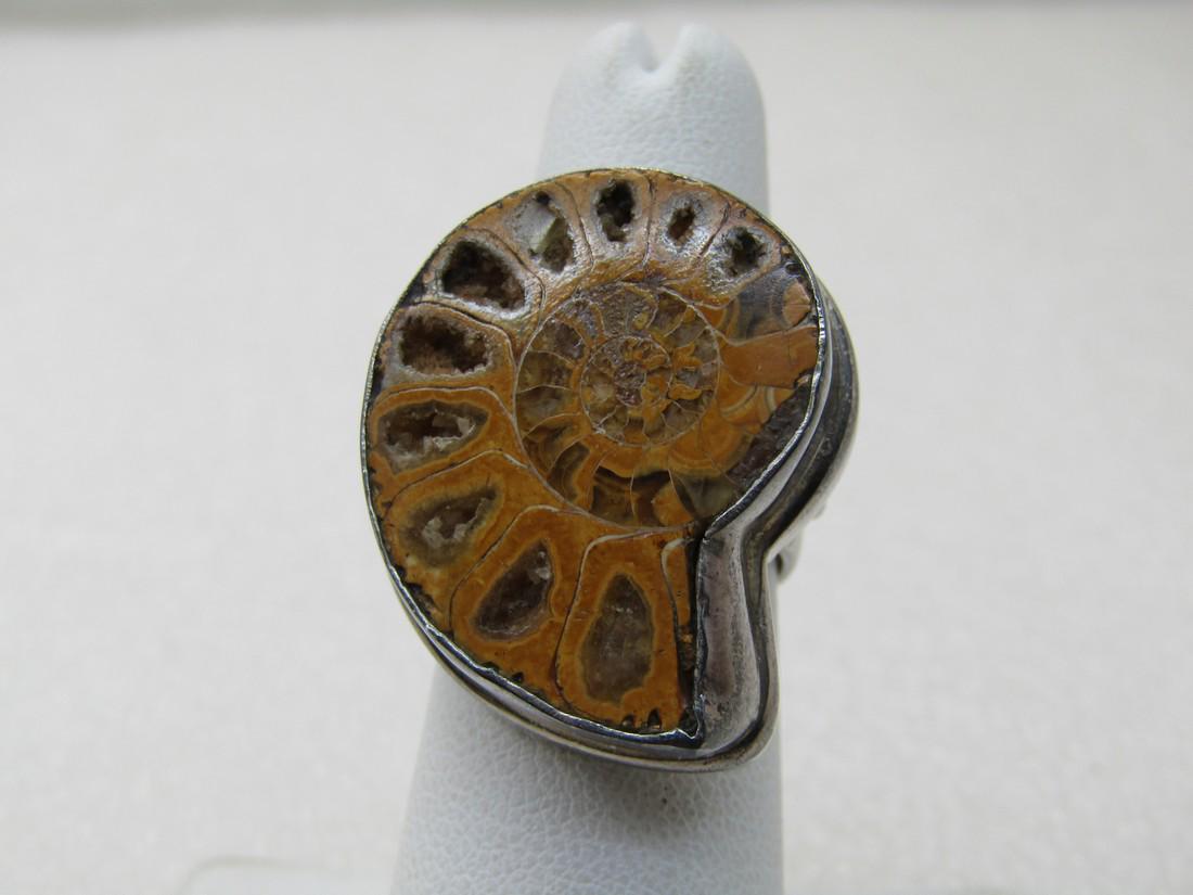 Vintage Sterling Silver Ammonite Ring, Sz. 6, 13.25 gr. (1 of 8)
