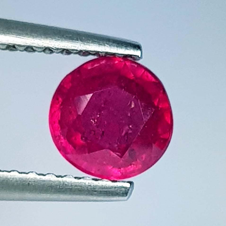1.19 Ct  Natural Ruby Round Cut (1 of 4)