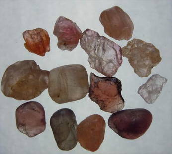 12.8 CT SET OF 10 SPINEL - UNTREATED GEMSTONES: Title: 12.8 CT SET OF 10 SPINEL - UNTREATED GEMSTONESOrigin: Mogok Township, Mandalay Reg. MyanmarSize: 0.4-0.8 cm / 2.56 gramDescription: set of 10 white, pink, red, brown and green spinel Reserve: