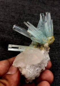 Amazing Aquamarine Crystals Cluster With Quartz - 84.45 Grams