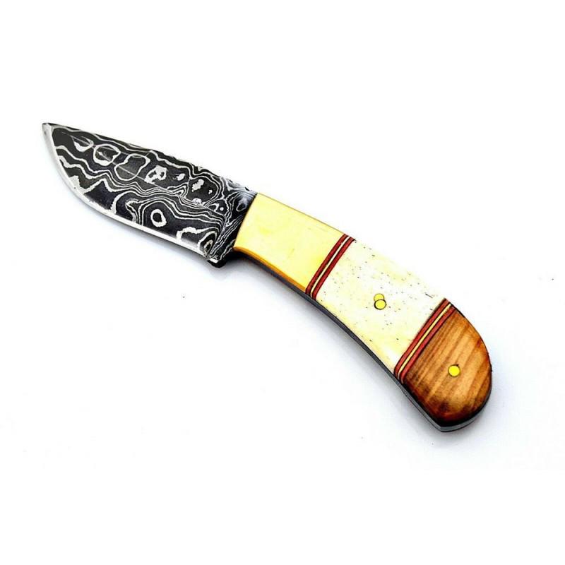 Kitchen chef damascus steel knife olive wood bone: Knife "Corona" made of damask steel. Handle – olive wood, natural bone, brass and scabbard - genuine leather. Damascus knives are very durable, look great and keep sharpness perfectly. Damascus 