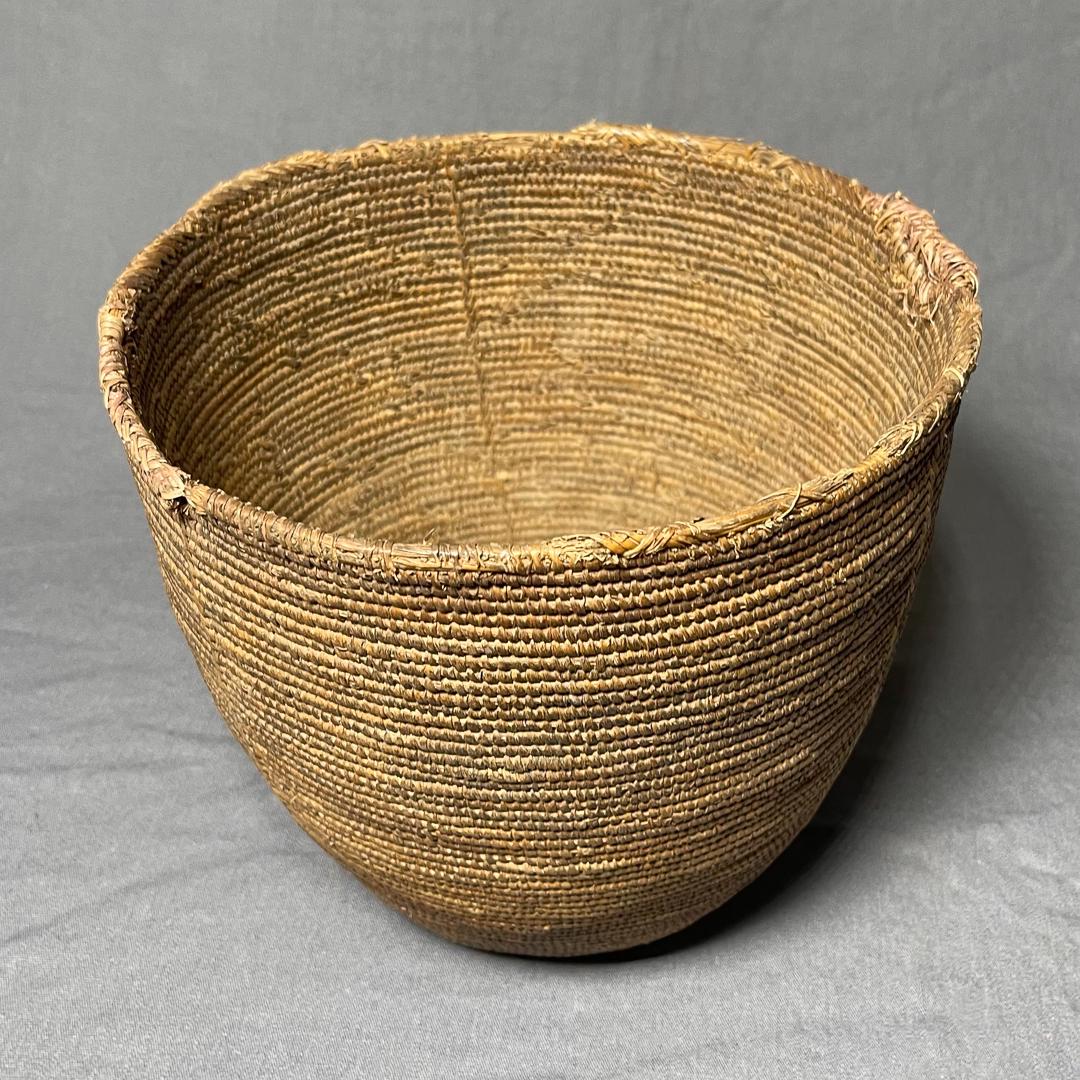 Vintage Basket (1 of 3)