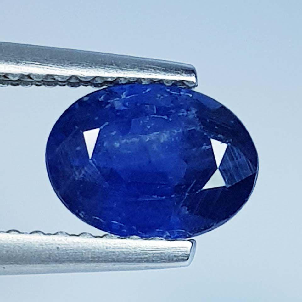 1.49 ct Natural Blue Sapphire: No Reserve! Title: 1.49 ct Natural Blue Sapphire Color/Clarity: VS Carat Weight: 1.49 Size/Dimensions: 7.70 x 5.80 x 3.90 Additional Information: Oval - Burma Shipping: Domestic: Flat-rate of $7.00