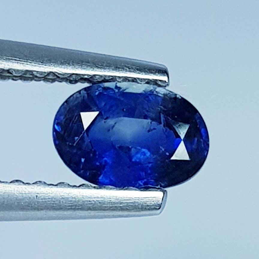 0.61 ct Natural Blue Sapphire: No Reserve! Title: 0.61 ct Natural Blue Sapphire Color/Clarity: VS Carat Weight: 0.61 Size/Dimensions: 6.00 x 4.10 x 2.70 Additional Information: Oval - Burma Shipping: Domestic: Flat-rate of $7.00