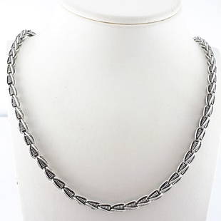 925 Sterling Silver - Necklace: Necklace Gender : Men/Women Material : 925 Sterling Silver TotaL Weight :61,8 gr Lenght :64 cm Width :5,2 mm Condition : New / Unused Item no:A188B -- SHIPMENT -- Items will be shipped