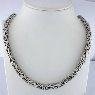 925 Sterling Silver - Necklace: Necklace Gender : Men/Women Material : 925 Sterling Silver TotaL Weight :175 gr Lenght :65 cm Width :6,85 mm Condition : New / Unused Item no:A156A -- SHIPMENT -- Items will be shipped