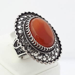 925 Sterling Silver - Ring: Ring Gender : Women Material : 925 Sterling Silver Stone : Akik Weight : 11,09 gr Condition : NEW / Unused Size : US:6 , EU:51.9 , UK:L , D:16.5 mm Free resizing on demand Item no:C471 