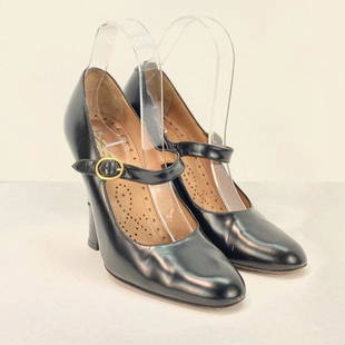 Vintage YSL Black Leather MaryJane Pumps: Pre-owned YSL MaryJane style pumps Black leather Size 37/6.5 Some scuffing on heels Minoir scuffing on toes Small scuff on left interior toe Block style heel Heel 4" Width 3" Reserve: $75.00 