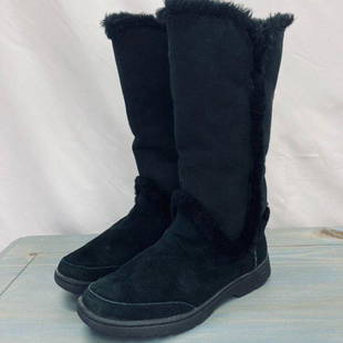 UGG Black Suede Shearling Mid-Claf Boots: UGG Australia Black Suede Snow Boots Mid-calf Size 6 Pull on Leg opening 14" Heel 1.5" Shaft 11" Pre-owned Minimal wear Reserve: $50.00 Shipping:Domestic: Flat-rate of $20.00 to anywhere within