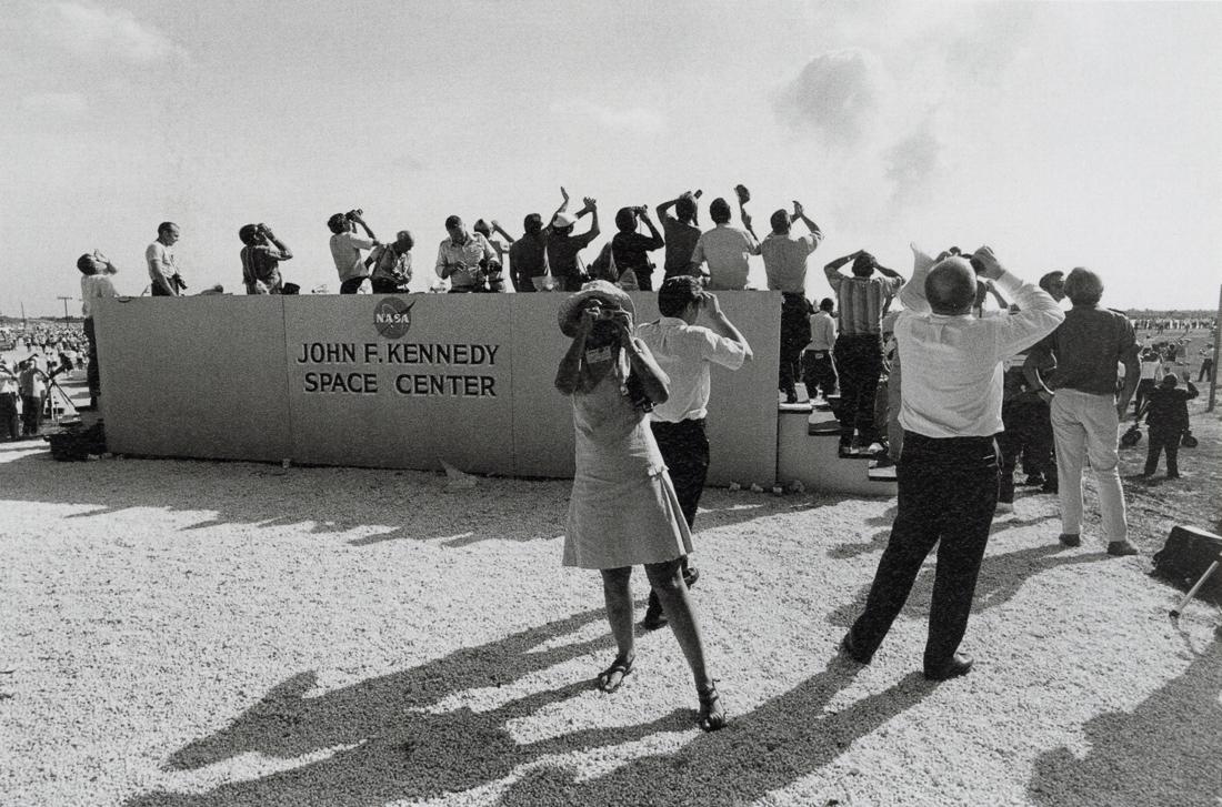 GARRY WINOGRAND - Apollo II Press Conference, 1969 (1 of 1)