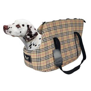 BURBERRY Pet carrier bag: Title: BURBERRY Pet carrier bagMaterials: CottonSize: Length 54 cm, Height 30 cm, Depth 23 cmAdditional Information: (4534/B). Pet carrier bag. In pure cotton padded to make your 4-legged friends