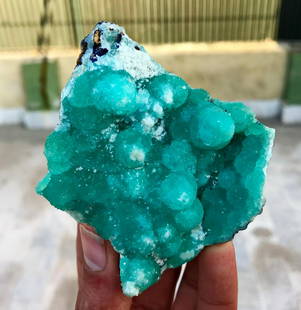Natural & Unheated~ Blue Aragonite Var Azurite Mineral Specimen: Title: Natural & Unheated~ Blue Aragonite Var Azurite Mineral SpecimenColor: BlueGemstone Type: Mineral SpecimenCarat Weight: 645.25 CtsSize/Dimensions: 87x76x23 mm Reserve: $150.00 