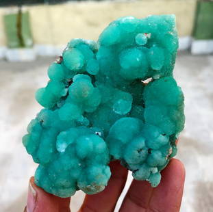 Natural & Unheated~ Blue Aragonite Var Azurite Mineral Specimen: Title: Natural & Unheated~ Blue Aragonite Var Azurite Mineral SpecimenColor: BlueGemstone Type: Mineral SpecimenCarat Weight: 711.95 CtsSize/Dimensions: 95x70x26 mm Reserve: $150.00 