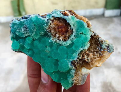 Natural & Unheated~ Blue Aragonite Var Azurite Mineral Specimen: Title: Natural & Unheated~ Blue Aragonite Var Azurite Mineral SpecimenColor: BlueGemstone Type: Mineral SpecimenCarat Weight: 1169.40 CtsSize/Dimensions: 104x75x29 mm Reserve: $200.00 