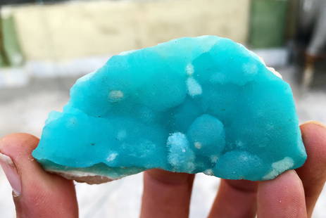 Natural & Unheated~ Blue Aragonite Mineral Specimen: Title: Natural & Unheated~ Blue Aragonite Mineral SpecimenColor: BlueGemstone Type: Mineral SpecimenCarat Weight: 283.70 CtsSize/Dimensions: 72x37x16 mm Reserve: $150.00 Shipping:Domestic: