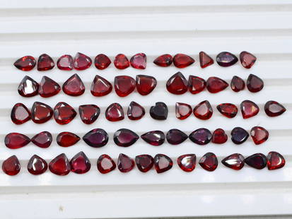 50.00 Carat Natural Rhodolite Garnet Gemstone Lots: Title: 50.00 Carat Natural Rhodolite Garnet Gemstone Lots Carat Weights: 50.00 Carat Size/Dimensions: xxx mm Origin: Africa Treatment: Natural Reserve: $200.00 Shipping:Domestic: Flat-rate of