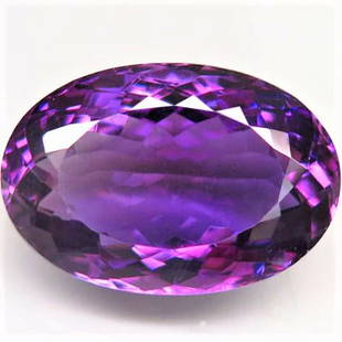 17,45 ct Natural Purple Amethyst 17,45 ct: Title: 17,45 ct Natural Purple Amethyst 17,45 ct Color/Clarity: purple vvs Gemstones: Natural Purple Amethyst 17,45 ct Carat Weights: 17,45 ct Size/Dimensions: 17,5x14,2x10,8 Origin: uruguay 