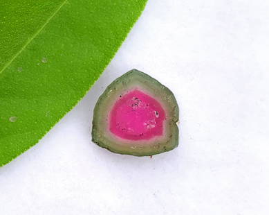 Natural watermelon tourmaline slice bi color tourmaline: Details: Usually only loose gemstones are used in jewelry, but tourmalines have this astounding characteristic that a slice can also be used in jewelry. Specially the watermelon tourmaline slices give