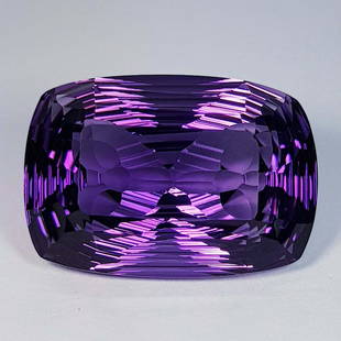 40.50 ct Exclusive Gem Asscher Cushion Cut Natural Amethyst: Title: 40.50 ct Exclusive Gem Asscher Cushion Cut Natural Amethyst Gemstone: Amethyst Color/Clarity: VVS Carat Weight: 40.5 Size/Dimensions: 26.50 x 18.40 x 13.90 Additional Information: Cushion - Bra