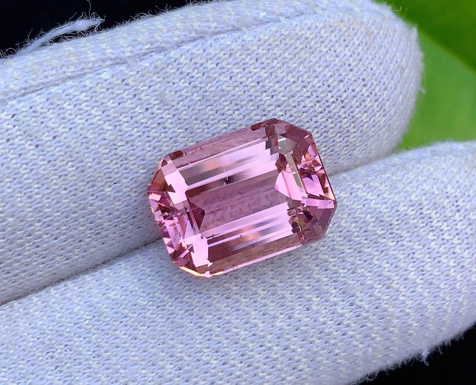 Natural Punch Pink Kunzite Loose Gemstone Faceted Emerald (1 of 4)