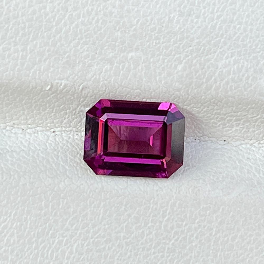 Natural Rose Pink Garnet 2.93 Cts Emerald Cut Loose Gemstone (1 of 7)