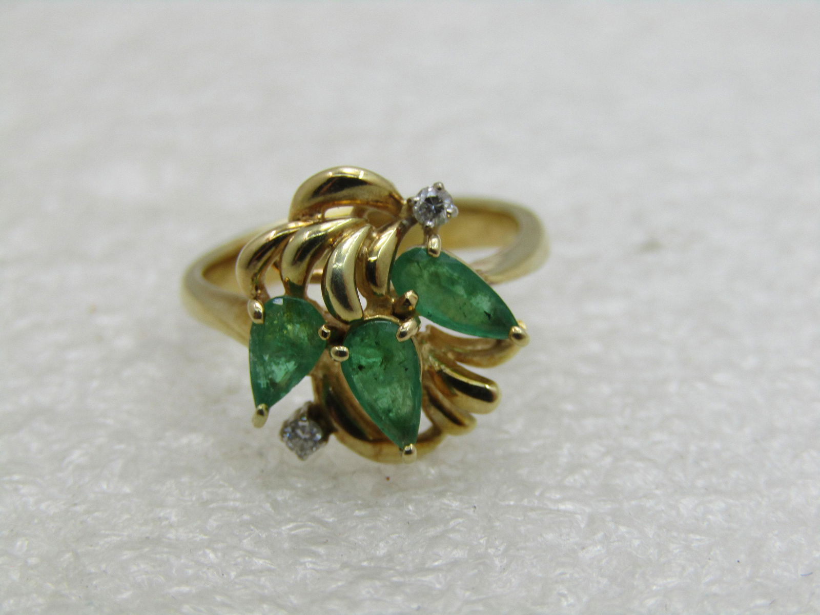 Vintage 14kt Emerald & Diamond Cluster Ring Art Deco Design (1 of 6)